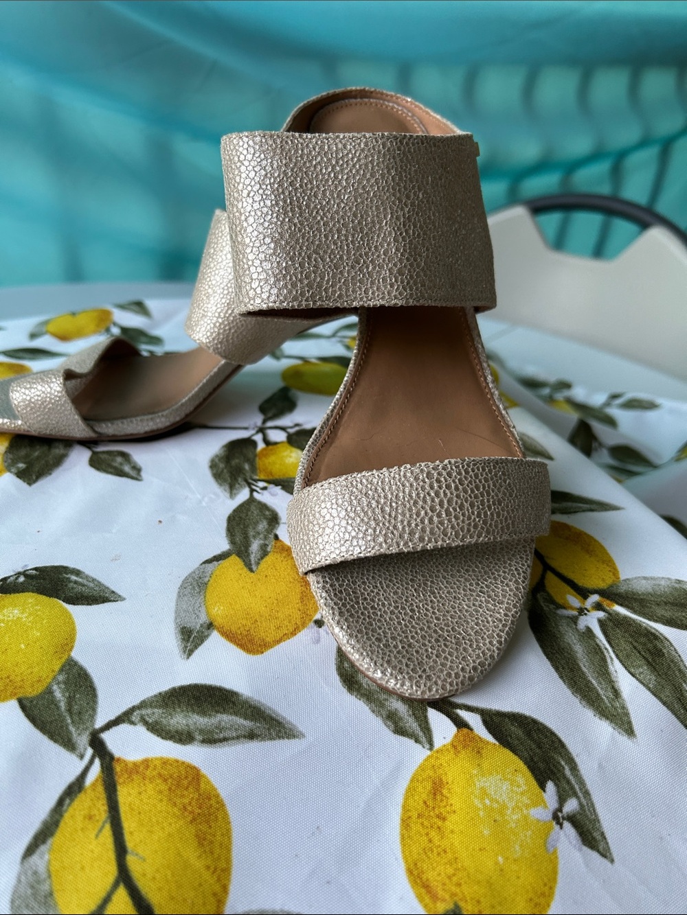 Calvin Klein Metallic Gold Two-Band Women’s Heels Sandal Size 11